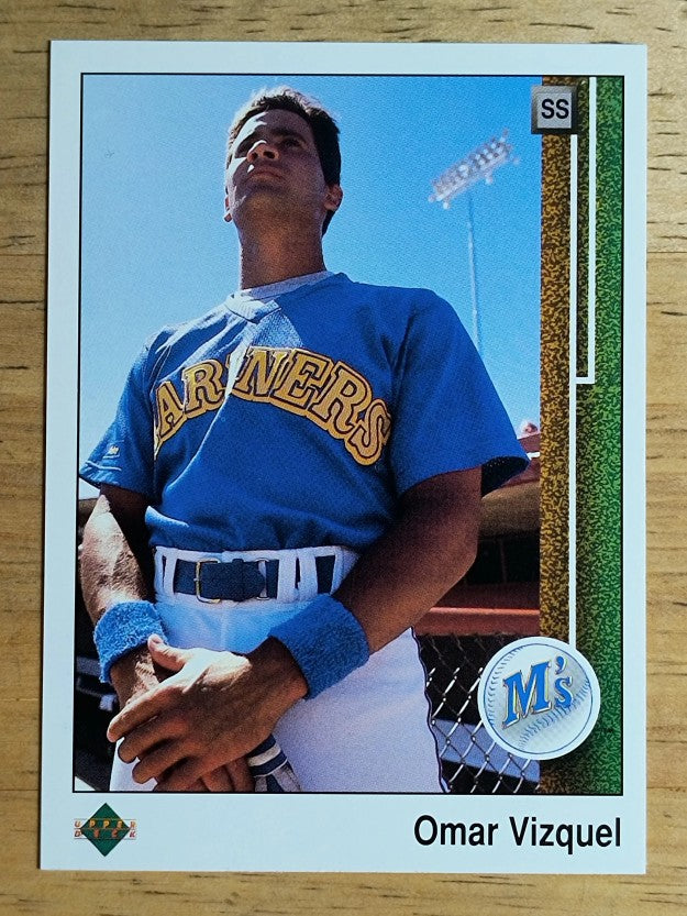 1989 Upper Deck #787 Omar Vizquel RC (EXMT)