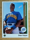 1989 Upper Deck #787 Omar Vizquel RC (NM)