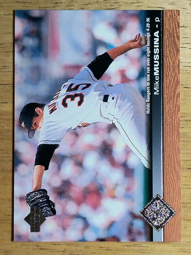 1997 Upper Deck #22 Mike Mussina