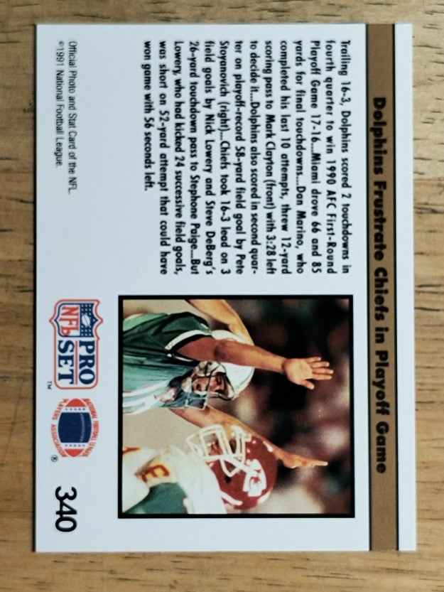 1991 Pro Set #340A Mark Clayton/TM symbol on Chiefs player's shoulder