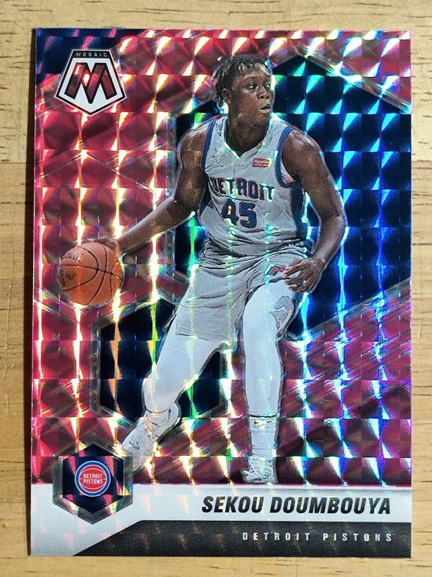 2020-21 Panini Mosaic Mosaic Camo Pink #89 Sekou Doumbouya