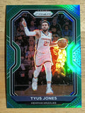 2020-21 Panini Prizm Prizms Green #21 Tyus Jones