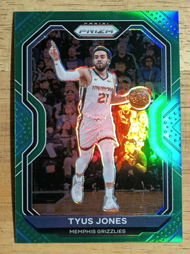 2020-21 Panini Prizm Prizms Green #21 Tyus Jones