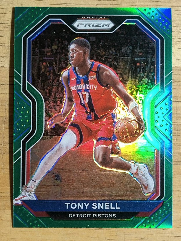 2020-21 Panini Prizm Prizms Green #129 Tony Snell