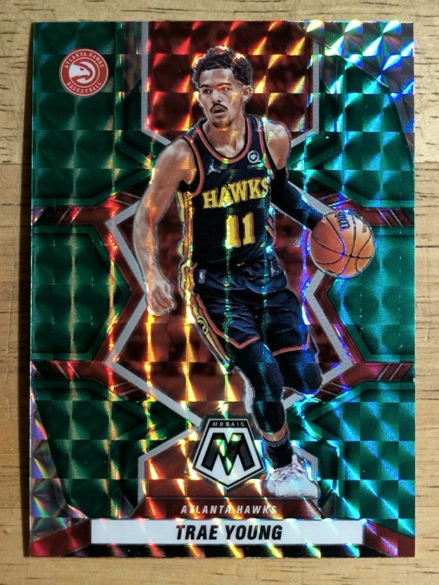 2021-22 Panini Mosaic Mosaic Green #129 Trae Young