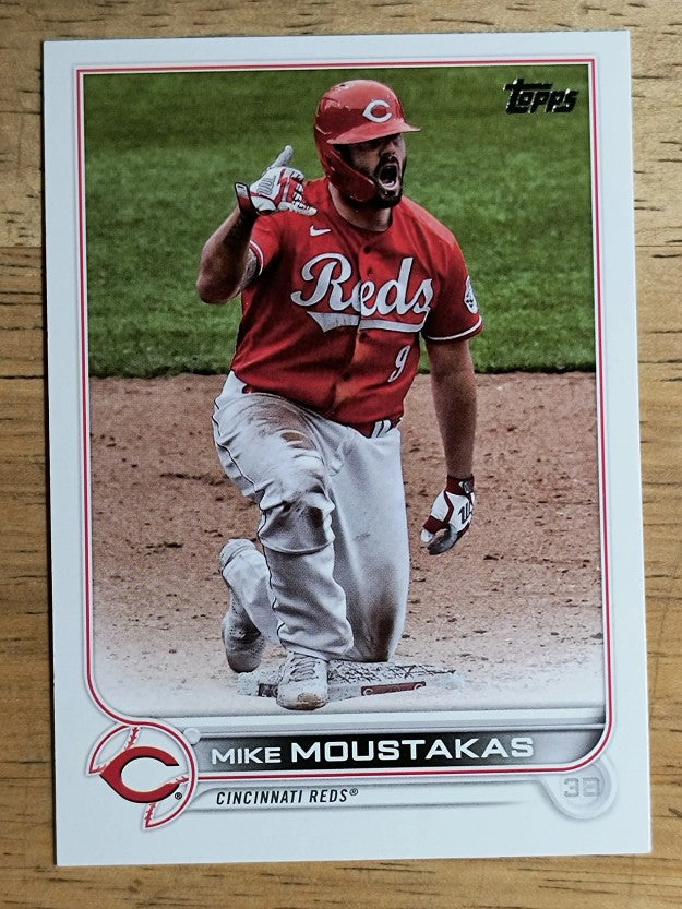 2022 Topps #60 Mike Moustakas