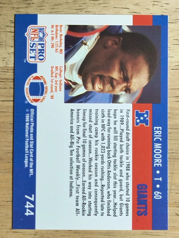 1990 Pro Set #744B Eric Moore/Pro Set Prospect on front of card
