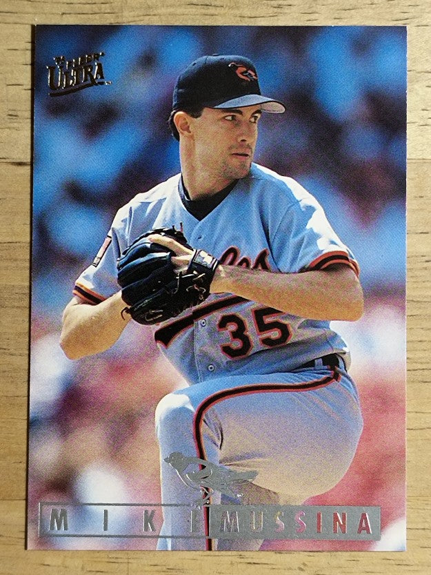 1995 Ultra #6 Mike Mussina