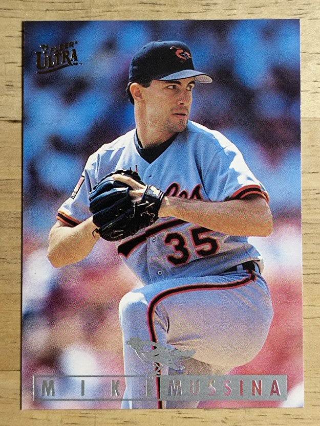 1995 Ultra #6 Mike Mussina