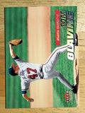 2001 Ultra #73 Tom Glavine