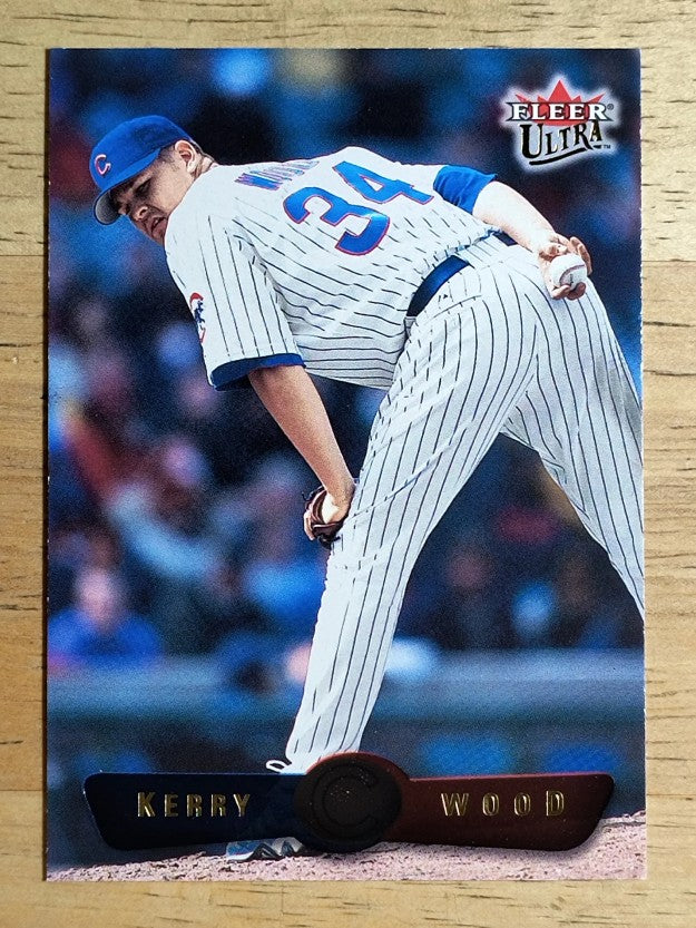 2002 Ultra #32 Kerry Wood