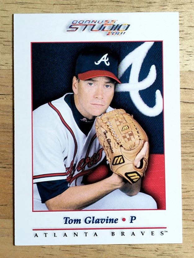 2001 Studio #36 Tom Glavine