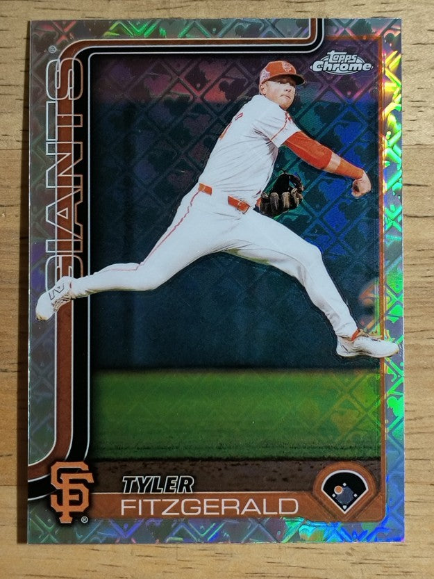 2025 Topps Chrome Logofractor #30 Tyler Fitzgerald