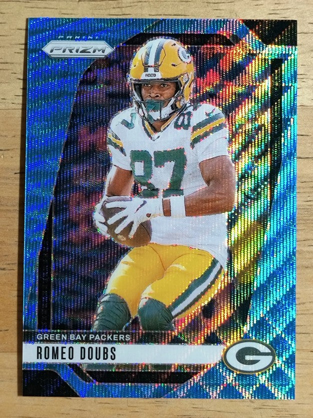 2024 Panini Prizm Prizms Blue Wave #104 Romeo Doubs (NM)