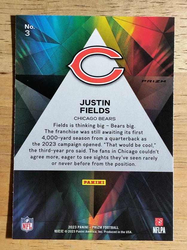 2023 Panini Prizm Prizmatic Prizms Green Wave #3 Justin Fields