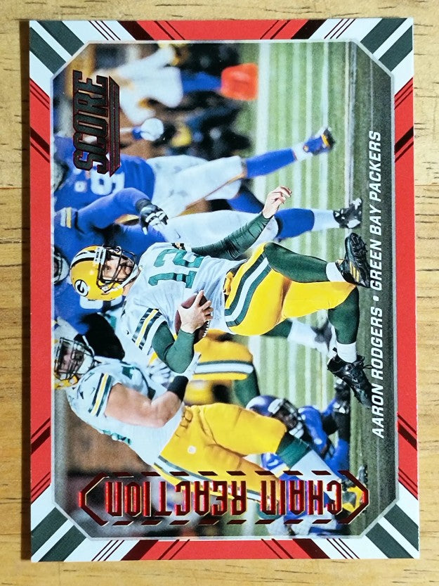 2016 Score Chain Reaction Red #2 Aaron Rodgers