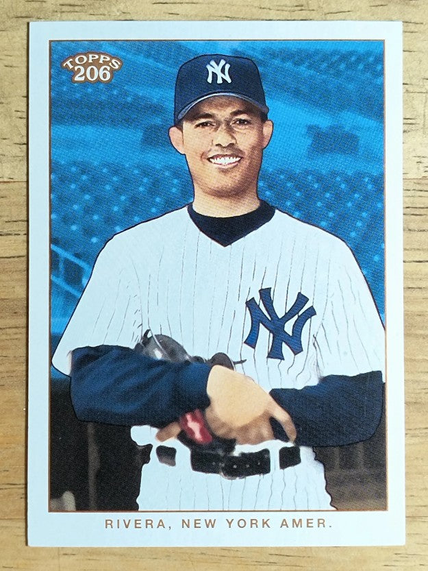 2002 Topps 206 #215A Mariano Rivera Arms Folded