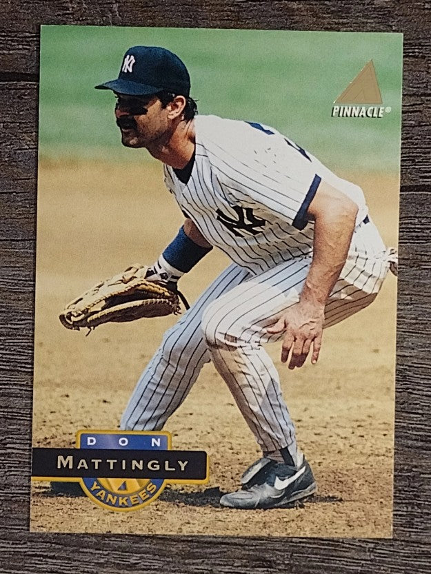 1994 Pinnacle #23 Don Mattingly
