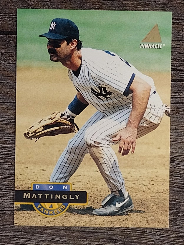 1994 Pinnacle #23 Don Mattingly