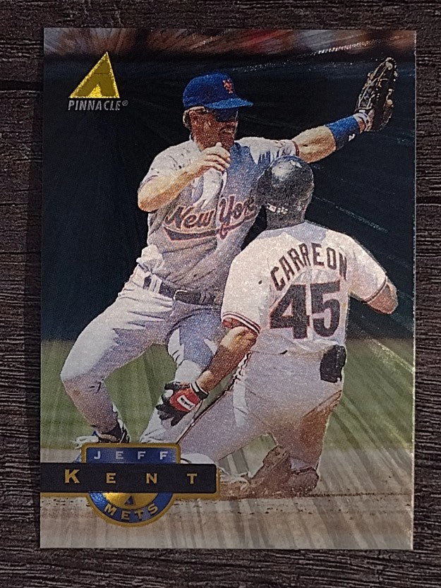 1994 Pinnacle Museum Collection #122 Jeff Kent (NM)