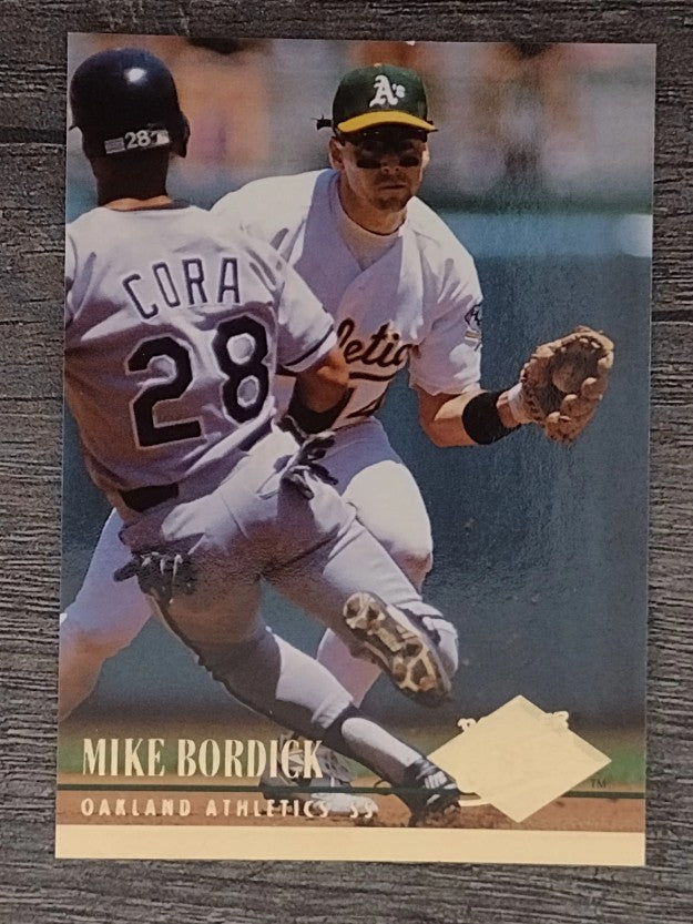 1994 Ultra #105 Mike Bordick