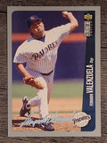 1996 Collector's Choice Silver Signature #299 Fernando Valenzuela