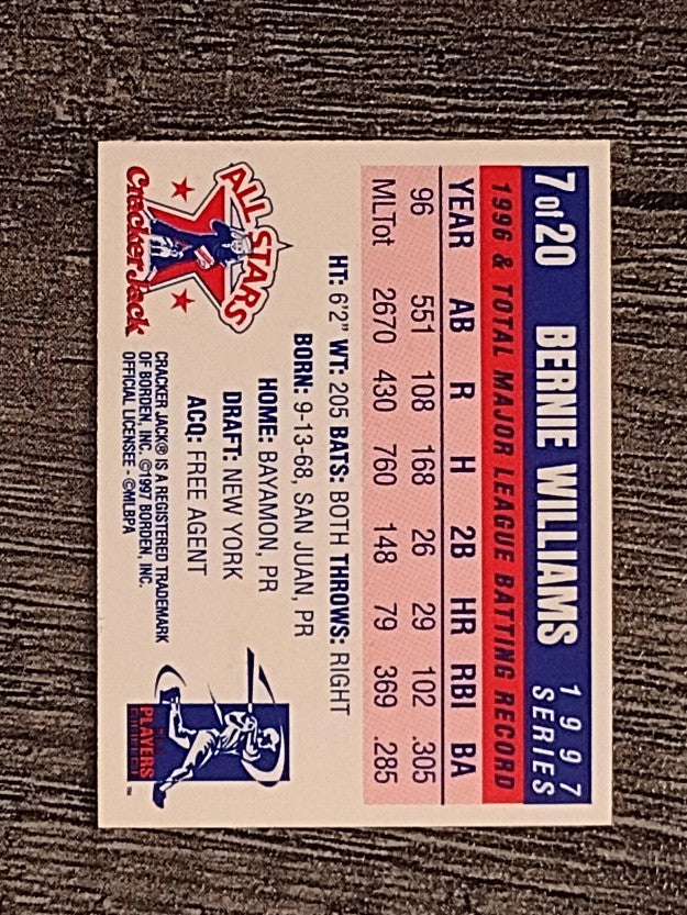 1997 Cracker Jack #7 Bernie Williams