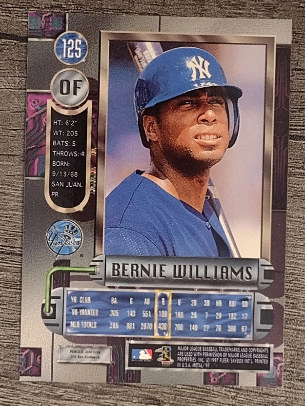 1997 Metal Universe #125 Bernie Williams