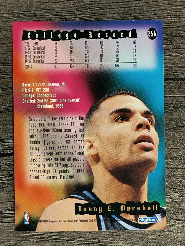 1995-96 Hoops #256 Donny Marshall RC