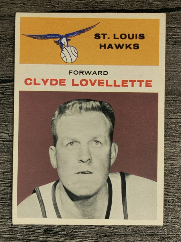 1961-62 Fleer #29 Clyde Lovellette (EXMT)