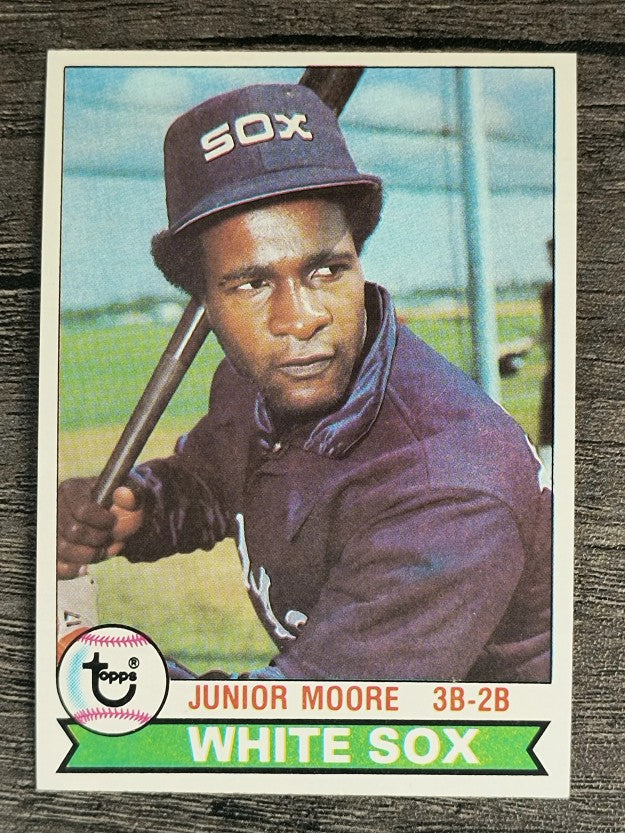 1979 Topps #275 Junior Moore (NMMT)