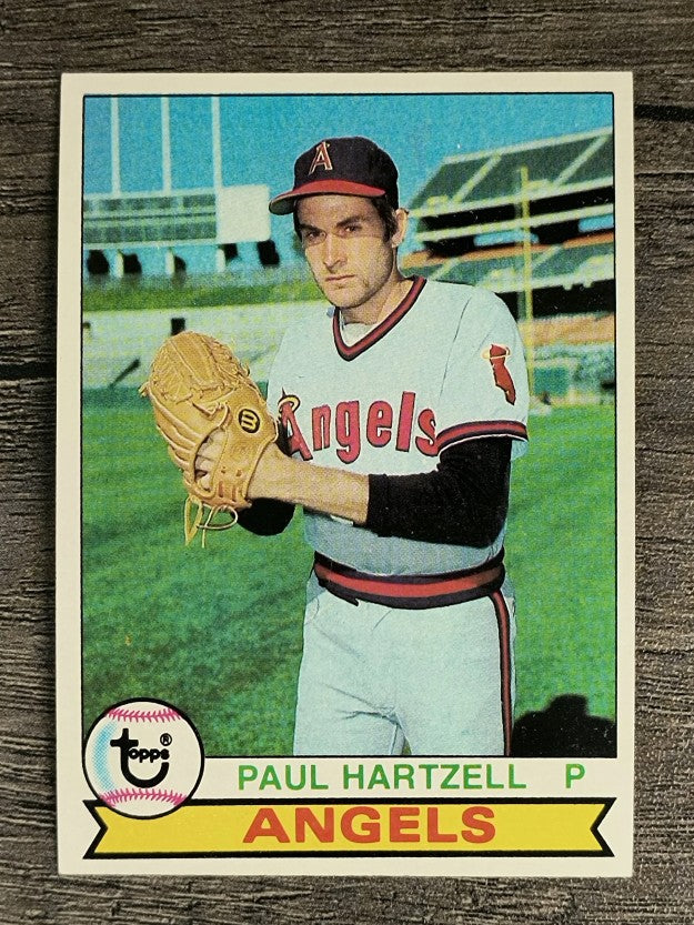 1979 Topps #402 Paul Hartzell (NMMT)