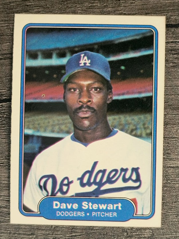 1982 Fleer #24 Dave Stewart RC
