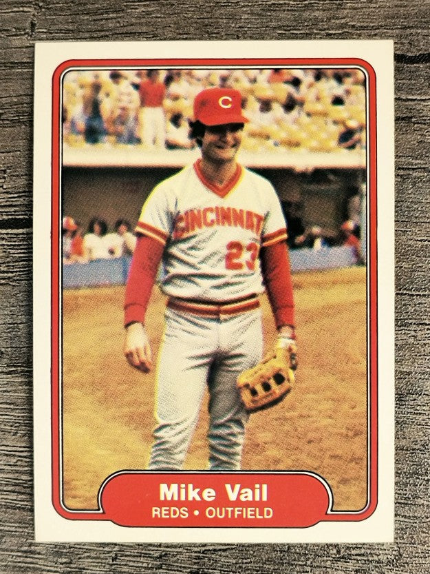 1982 Fleer #84 Mike Vail