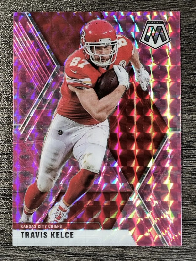 2020 Panini Mosaic Mosaic Camo Pink #4 Travis Kelce