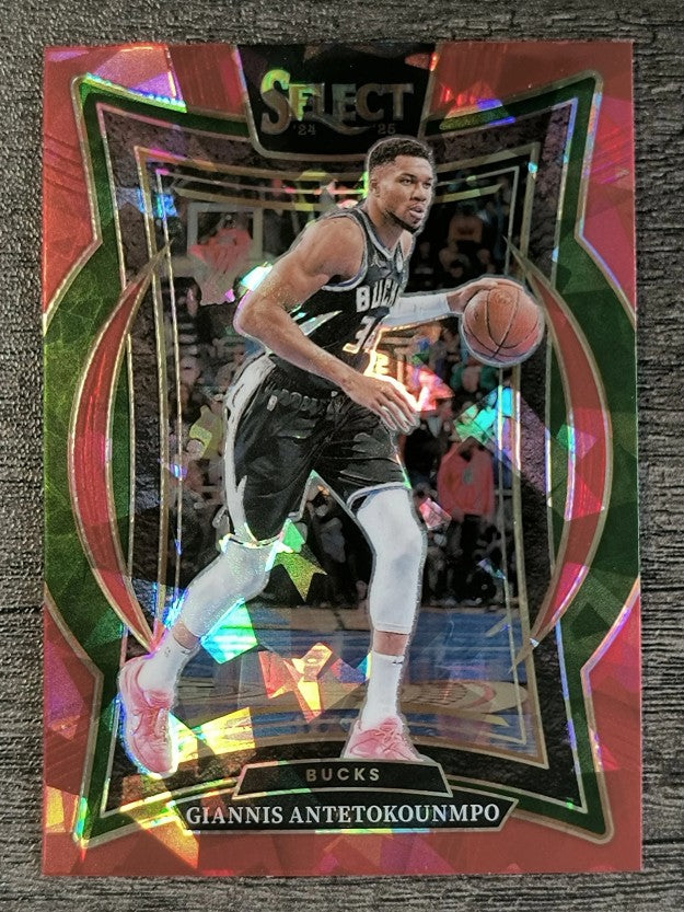 2024-25 Select Red Cracked Ice Prizms #43 Giannis Antetokounmpo