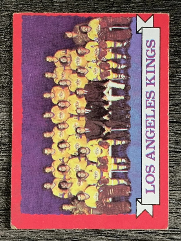 1973-74 O-Pee-Chee #98 Kings Team (VGEX)