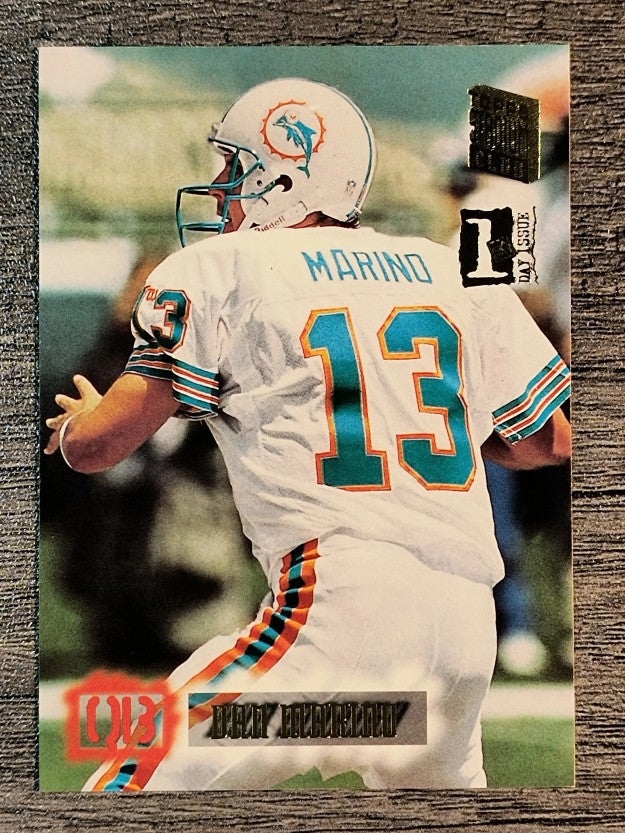1994 Stadium Club First Day #621 Dan Marino (NM)