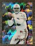 1996 Ultra Mr. Momentum #8 Dan Marino
