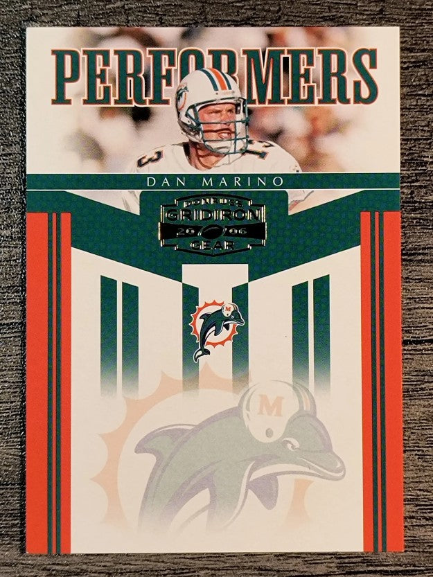 2006 Donruss Gridiron Gear Performers Gold #16 Dan Marino