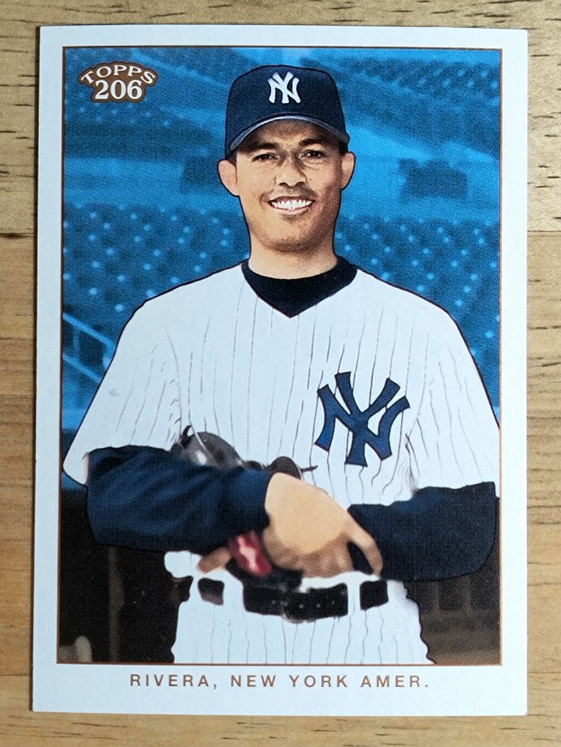 2002 Topps 206 #215A Mariano Rivera Arms Folded