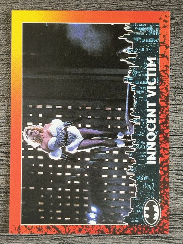 1992 Topps Batman Returns #52 Innocent Victim