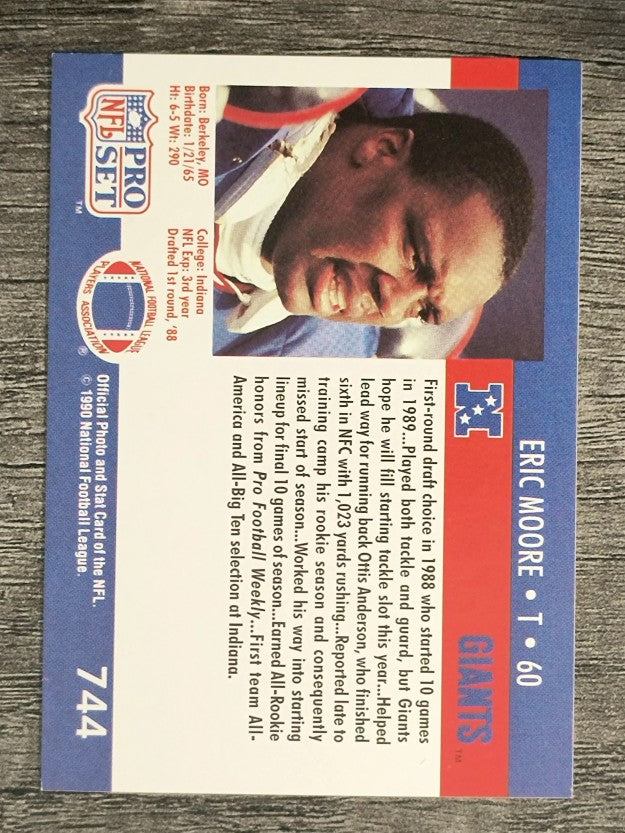 1990 Pro Set #744A Eric Moore/No Pro Set Prospect on front of card