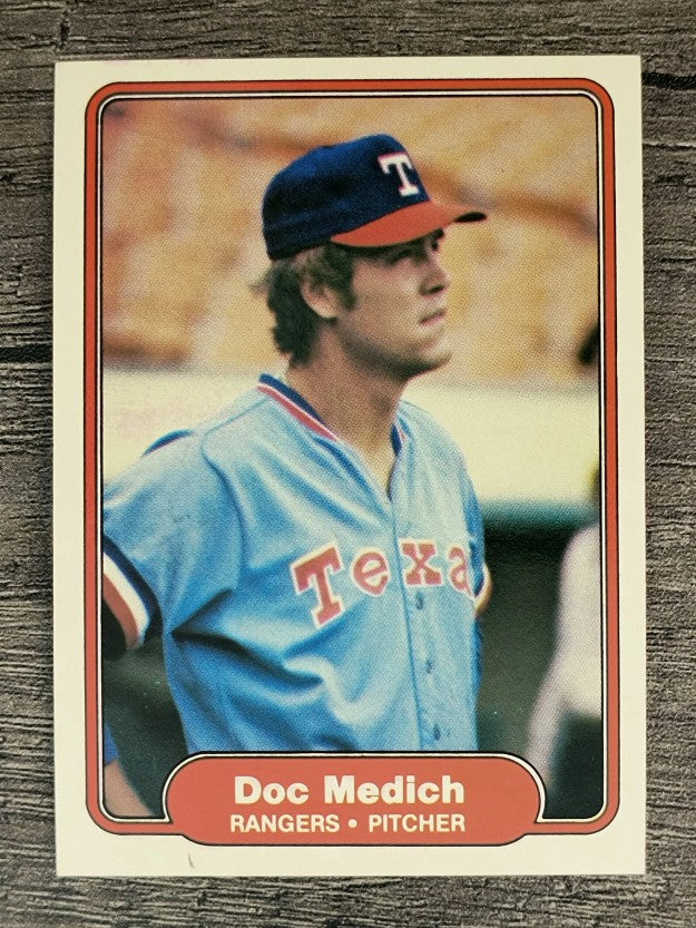 1982 Fleer #324 Doc Medich