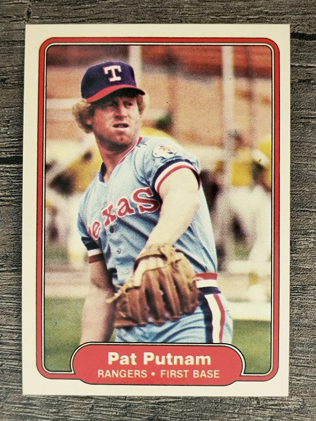 1982 Fleer #327 Pat Putnam