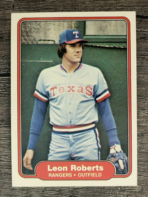 1982 Fleer #329 Leon Roberts