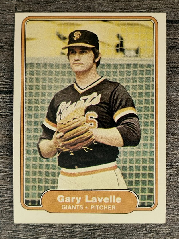 1982 Fleer #392 Gary Lavelle