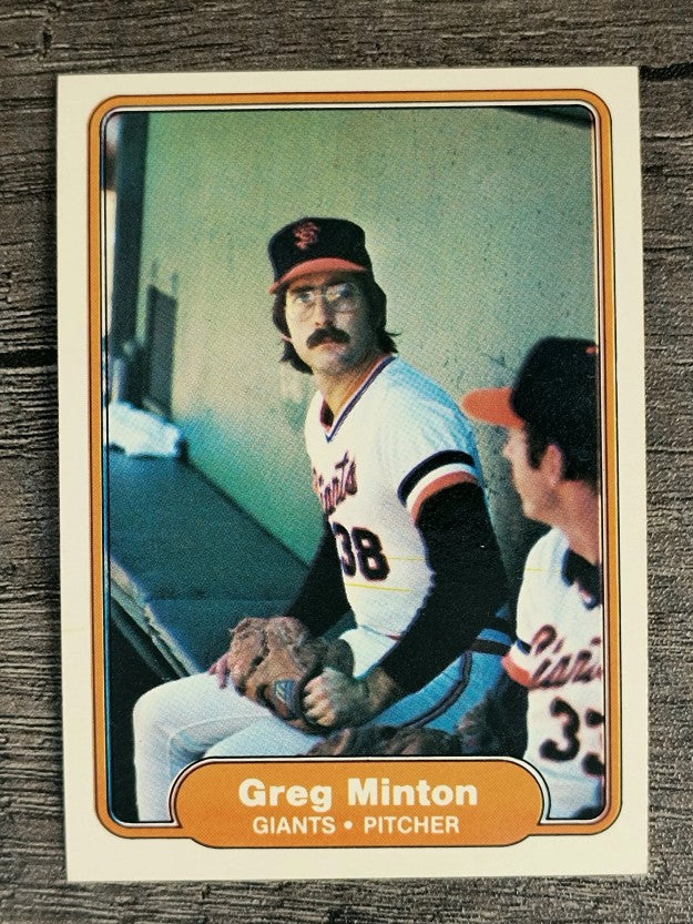 1982 Fleer #396 Greg Minton