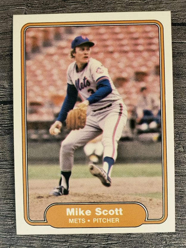 1982 Fleer #535 Mike Scott