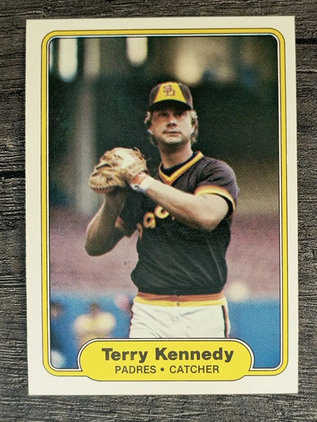 1982 Fleer #574 Terry Kennedy